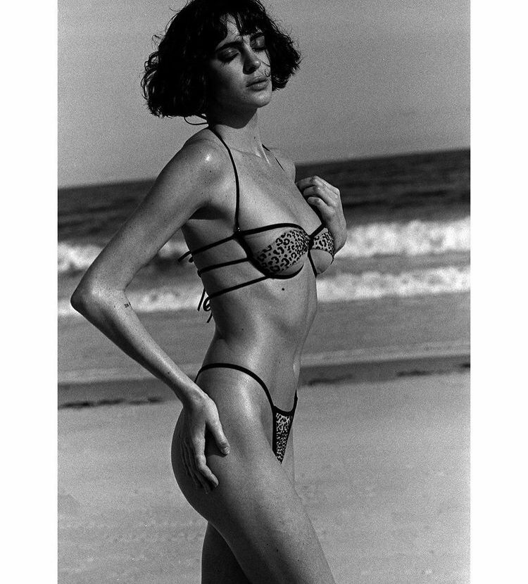 Brooke Deighton desnuda #108120095