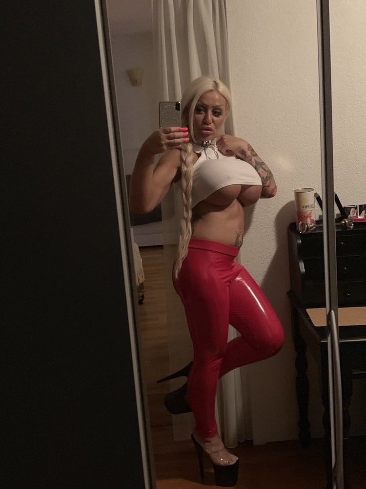 Sexy Bimbo 2 3986617