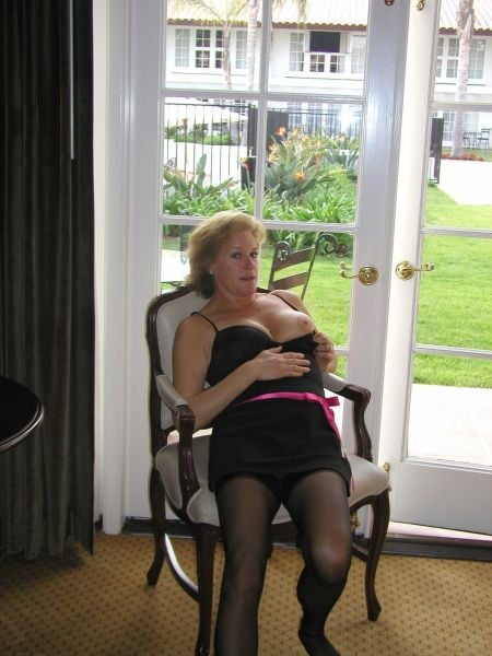 More pics of the previously posted &quot;sexy mature wife&quot; #102937403