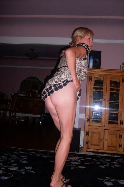 More pics of the previously posted &quot;sexy mature wife&quot; #102937463