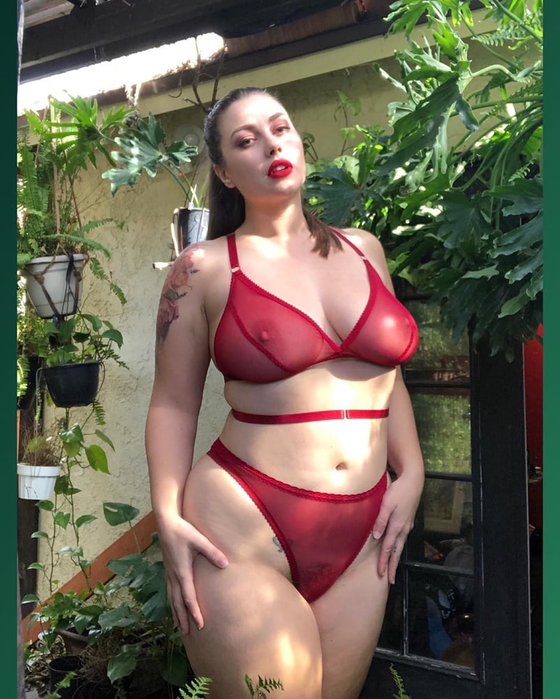 Lilias Right Hot Chubby Model Slut Babe #95832280