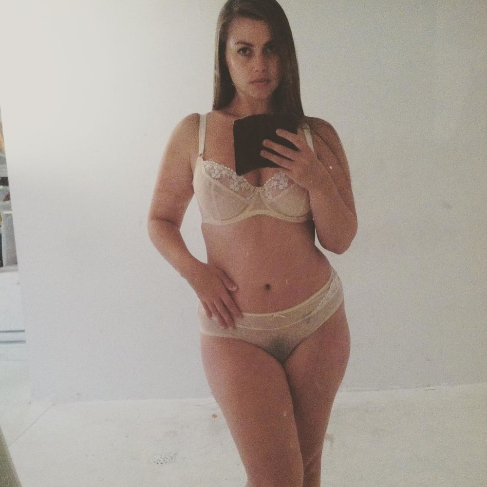 Lilias Right Hot Chubby Model Slut Babe #95832469
