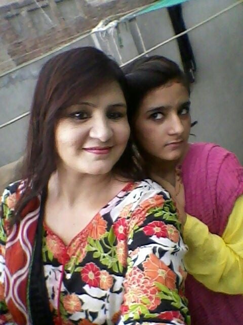 Pakistani beautiful bhabhi bitch
 #95604096