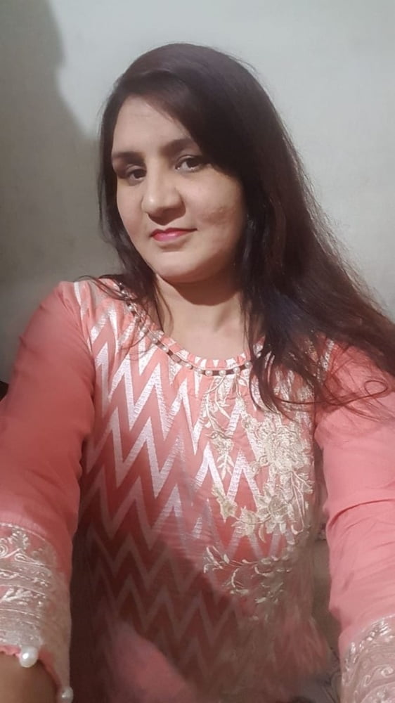 Pakistán hermosa perra bhabhi
 #95604188