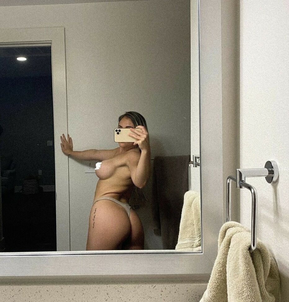 Kendra Saba desnuda #108266623