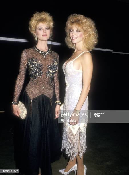 Audrey und Judy Landers
 #90820539