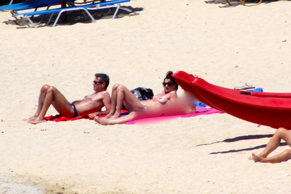 Italian mom white tits topless Mykonos beach #82432605