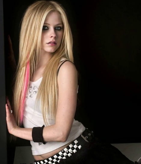 Avril lavigne
 #103248752