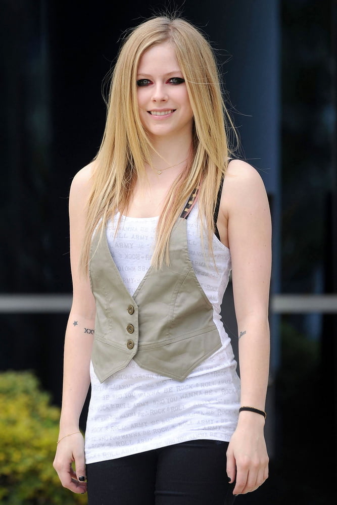 Avril Lavigne #103248924