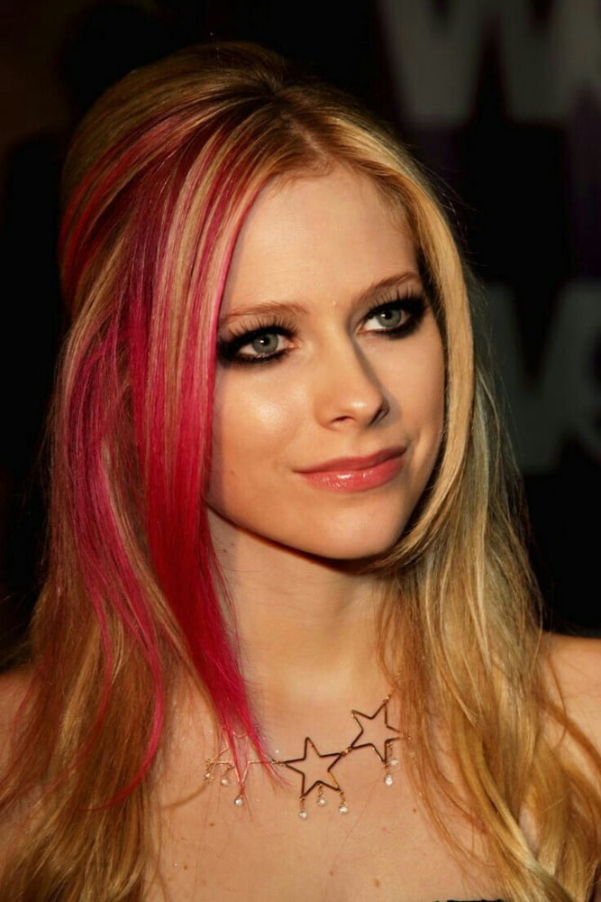 Avril Lavigne #103248984