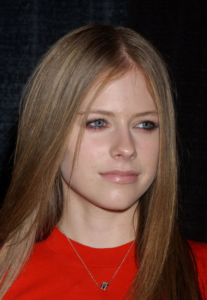 Avril lavigne
 #103249034