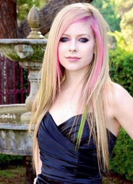 Avril Lavigne #103249070