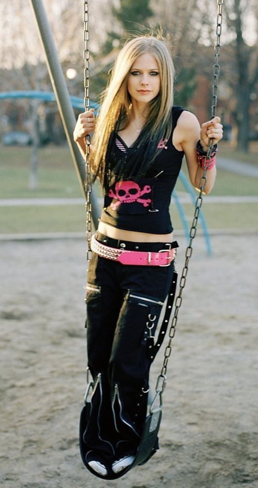 Avril Lavigne #103249147