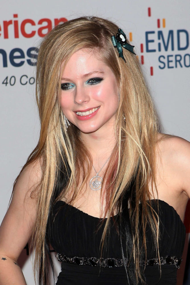 Avril Lavigne #103249215