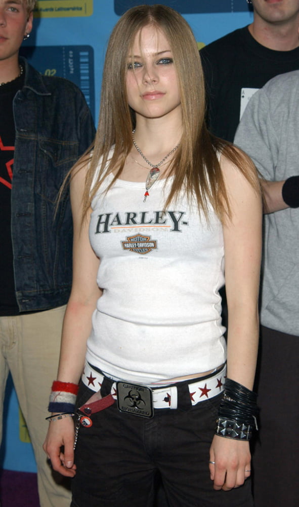 Avril Lavigne #103249229