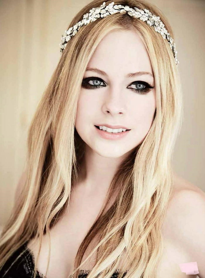 Avril Lavigne #103249283