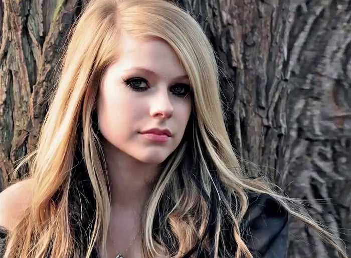 Avril Lavigne #103249346