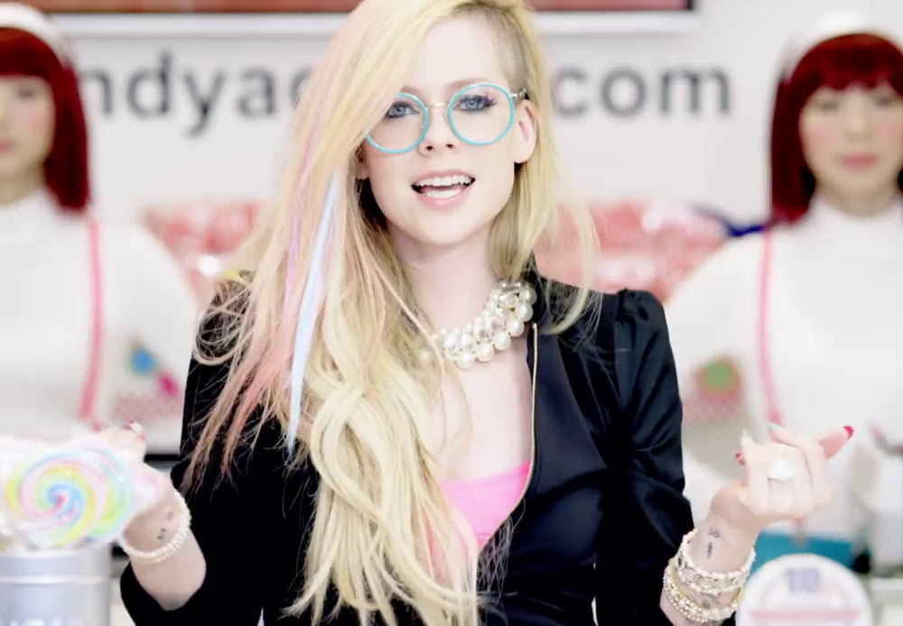 Avril Lavigne #103249356