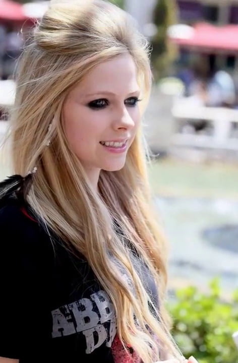 Avril Lavigne #103249366