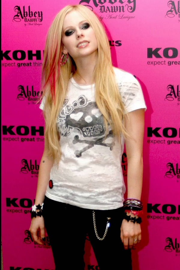 Avril lavigne
 #103249518