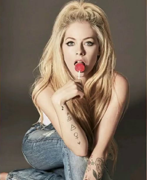 Avril Lavigne #103249551
