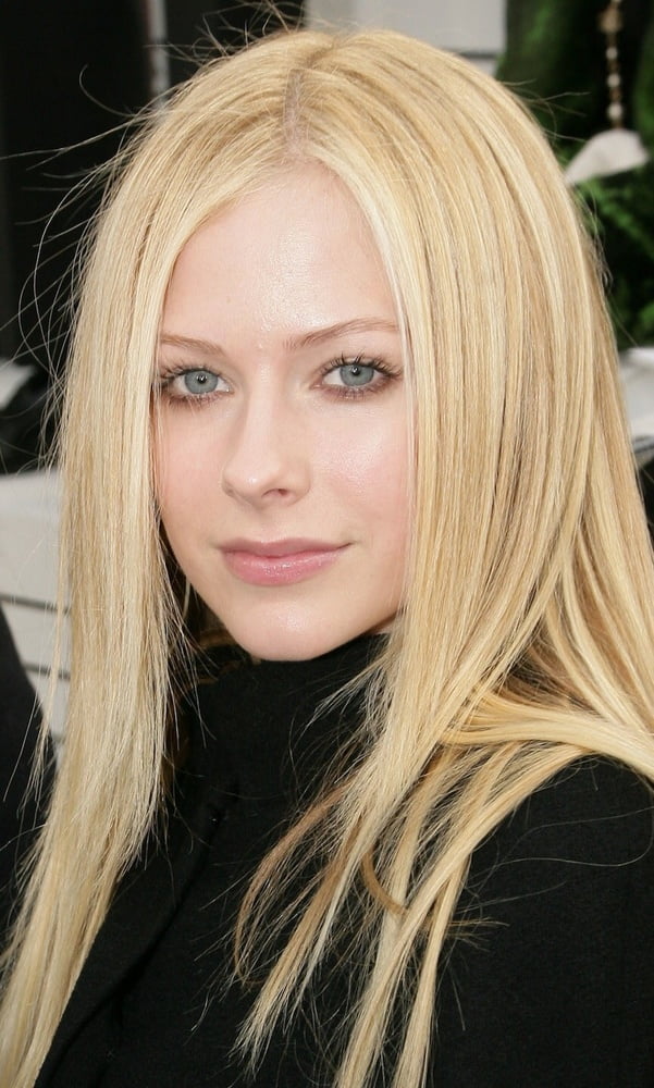 Avril Lavigne #103249738