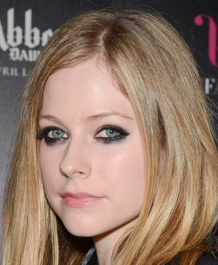 Avril lavigne
 #103249740