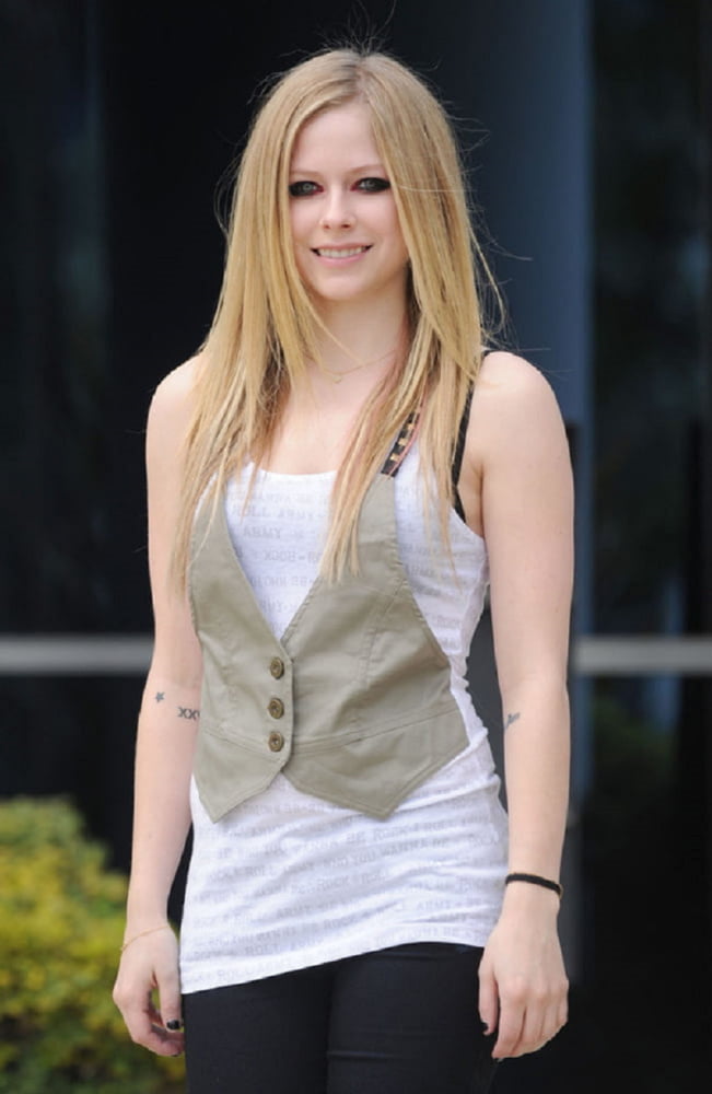 Avril Lavigne #103249743