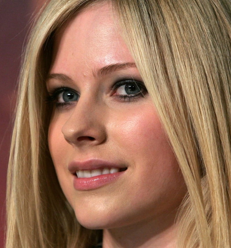 Avril Lavigne #103249745
