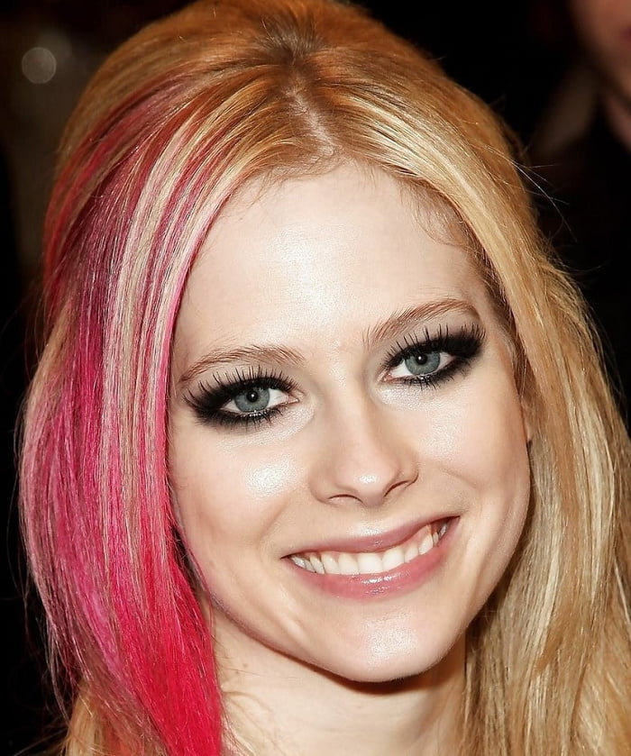 Avril Lavigne #103249746