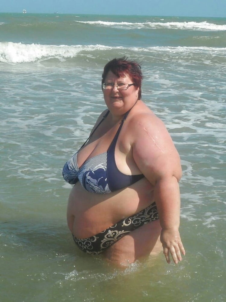 BBW matures and grannies at the beach 506 #104026567
