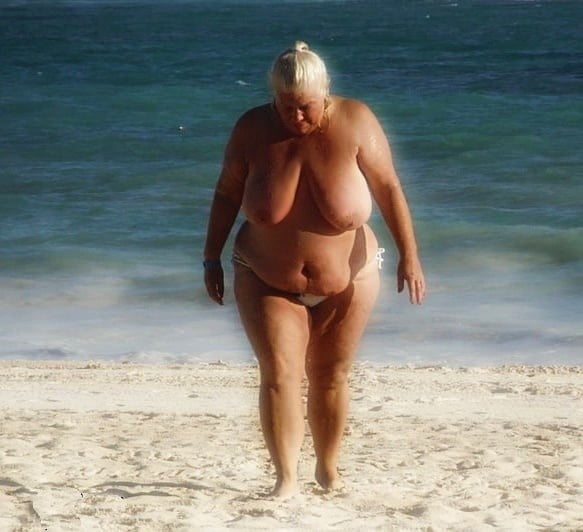 BBW matures and grannies at the beach 506 #104026577