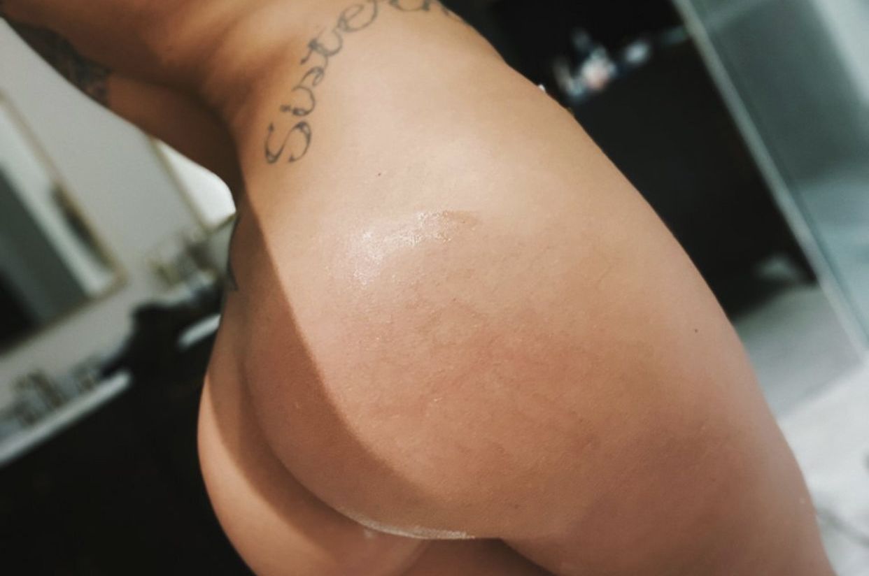 Zahra Schreiber desnuda #109851007