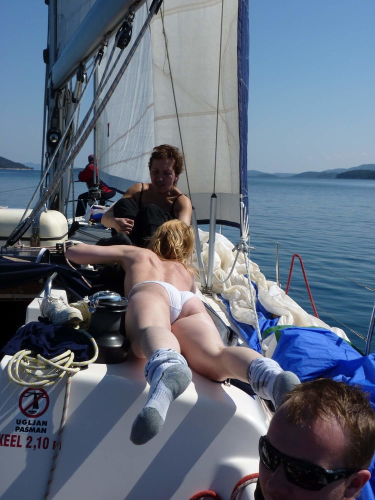 amateur on vacation! #103164949