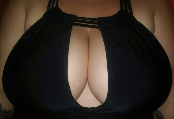 Tetas gordas de mierda
 #94013169