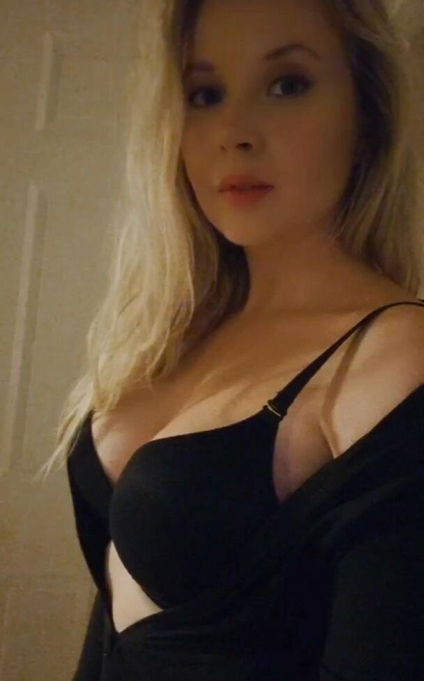 Valeriya ASMR desnuda #108403658