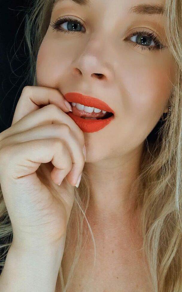 Valeriya ASMR desnuda #108403692