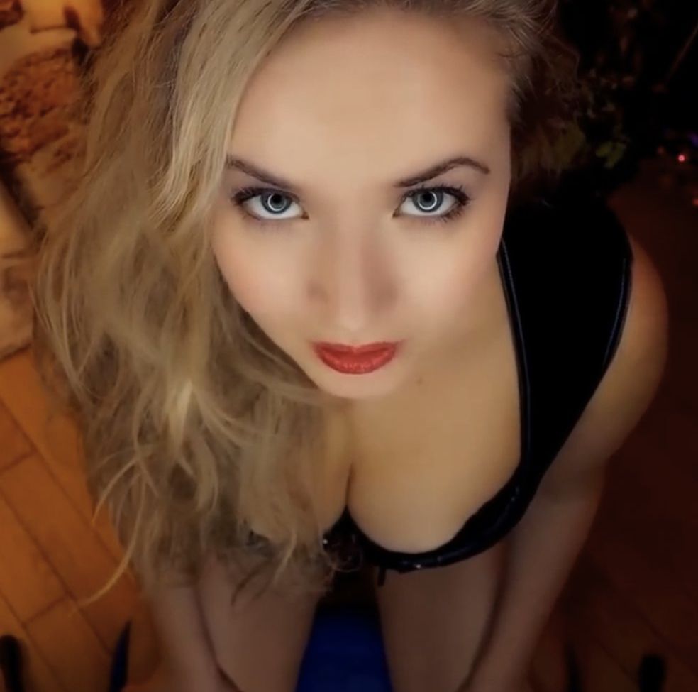 Valeriya ASMR desnuda #108403745