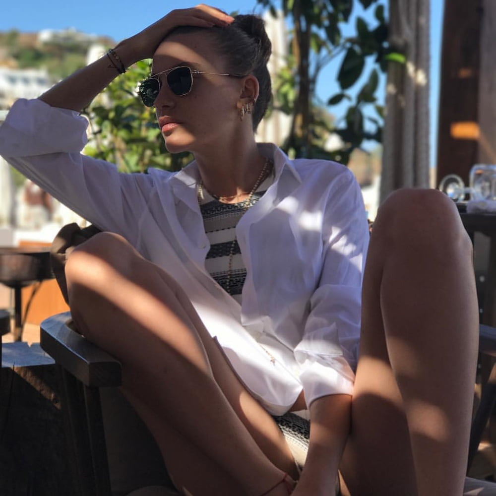 Serenay sarikaya sexy türkisch blondes Mädchen
 #94782889