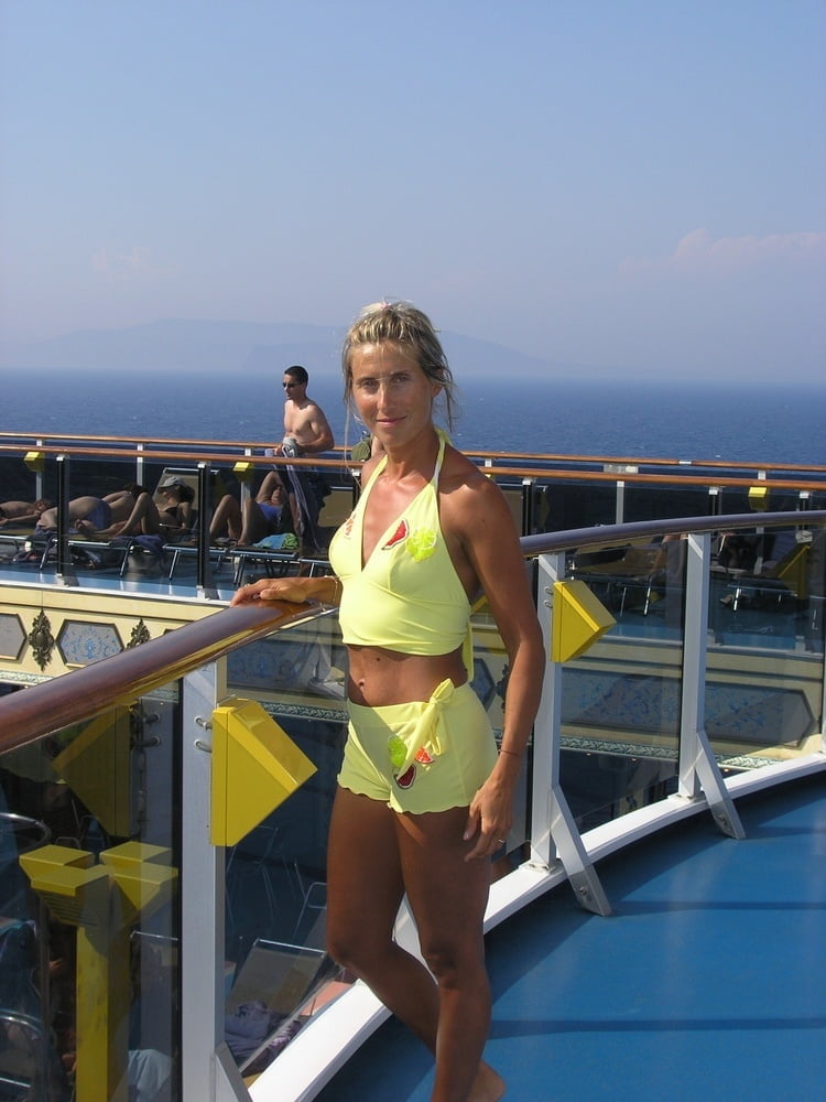 TIGHT BODY MILF #103429037