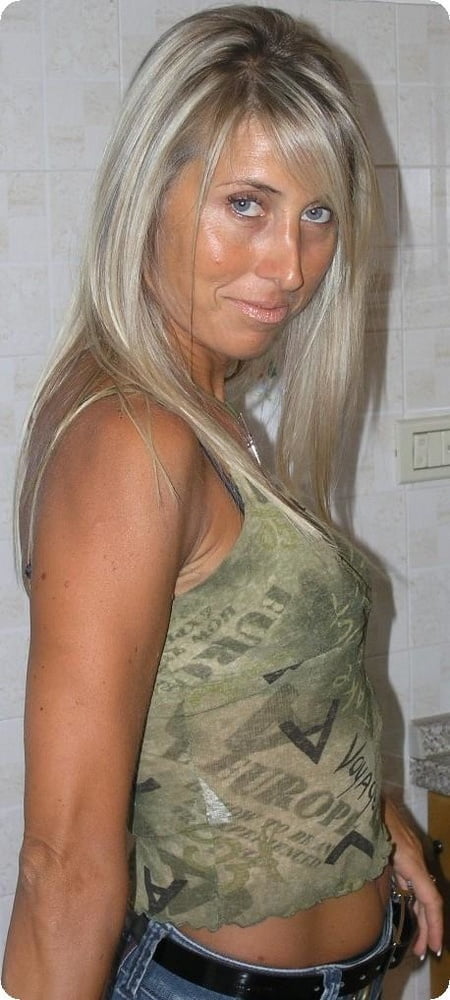 TIGHT BODY MILF #103429536