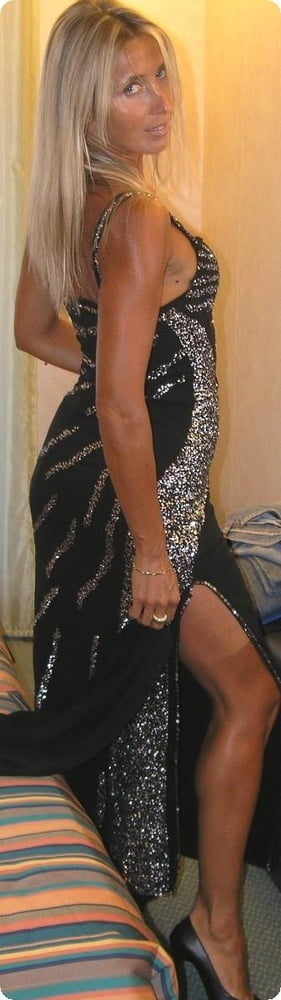 TIGHT BODY MILF #103429565