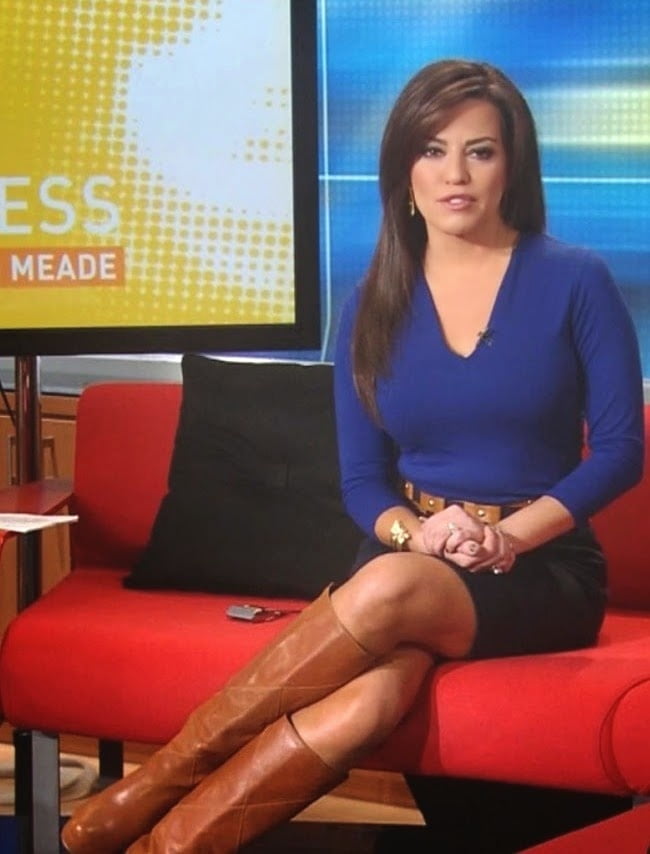 Female Celebrity Boots &amp; Leather - Robin Meade #99978936
