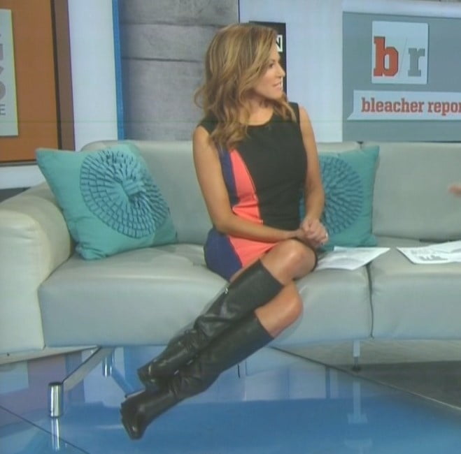 Female Celebrity Boots &amp; Leather - Robin Meade #99978968