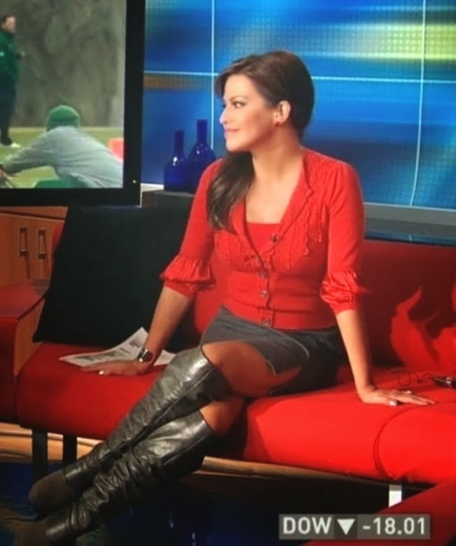 Female Celebrity Boots &amp; Leather - Robin Meade #99978978