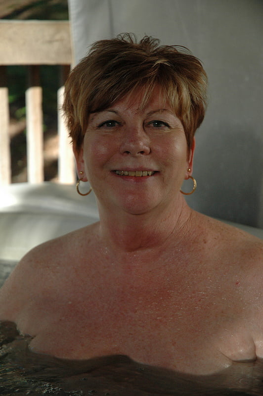 4. Marure BBW exposed by hubby #92127580