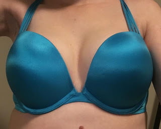 Reggiseno e mutandine
 #96372881