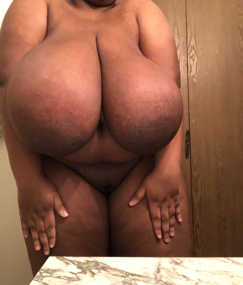 Big juggs and other porn
 #104830746