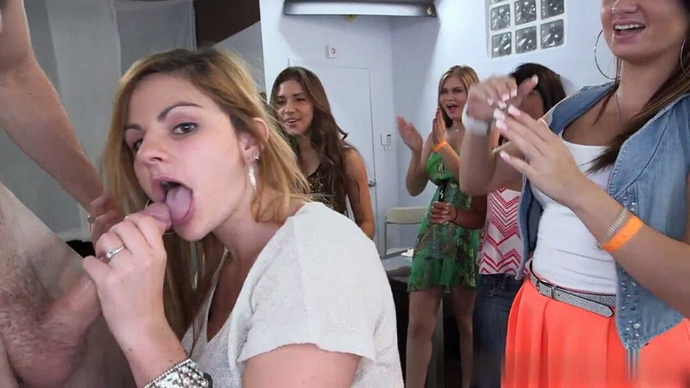 Pelo salón fiesta mamada
 #101011856