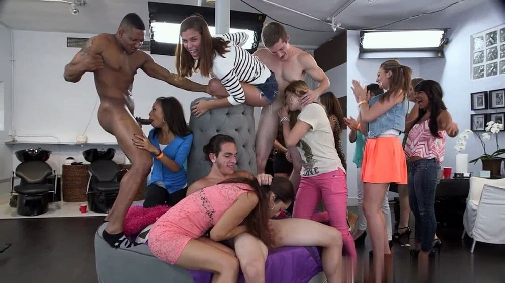 Haar Saloon Party Blowjob
 #101012008